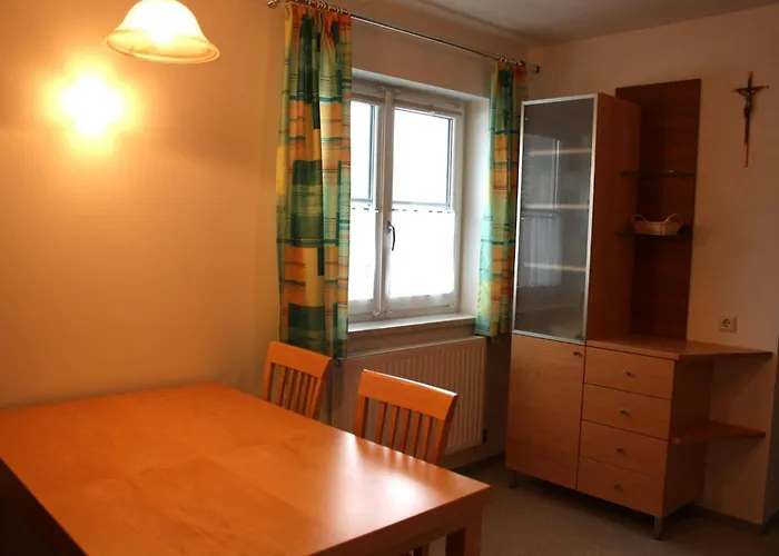 شقة Haus Zisser *